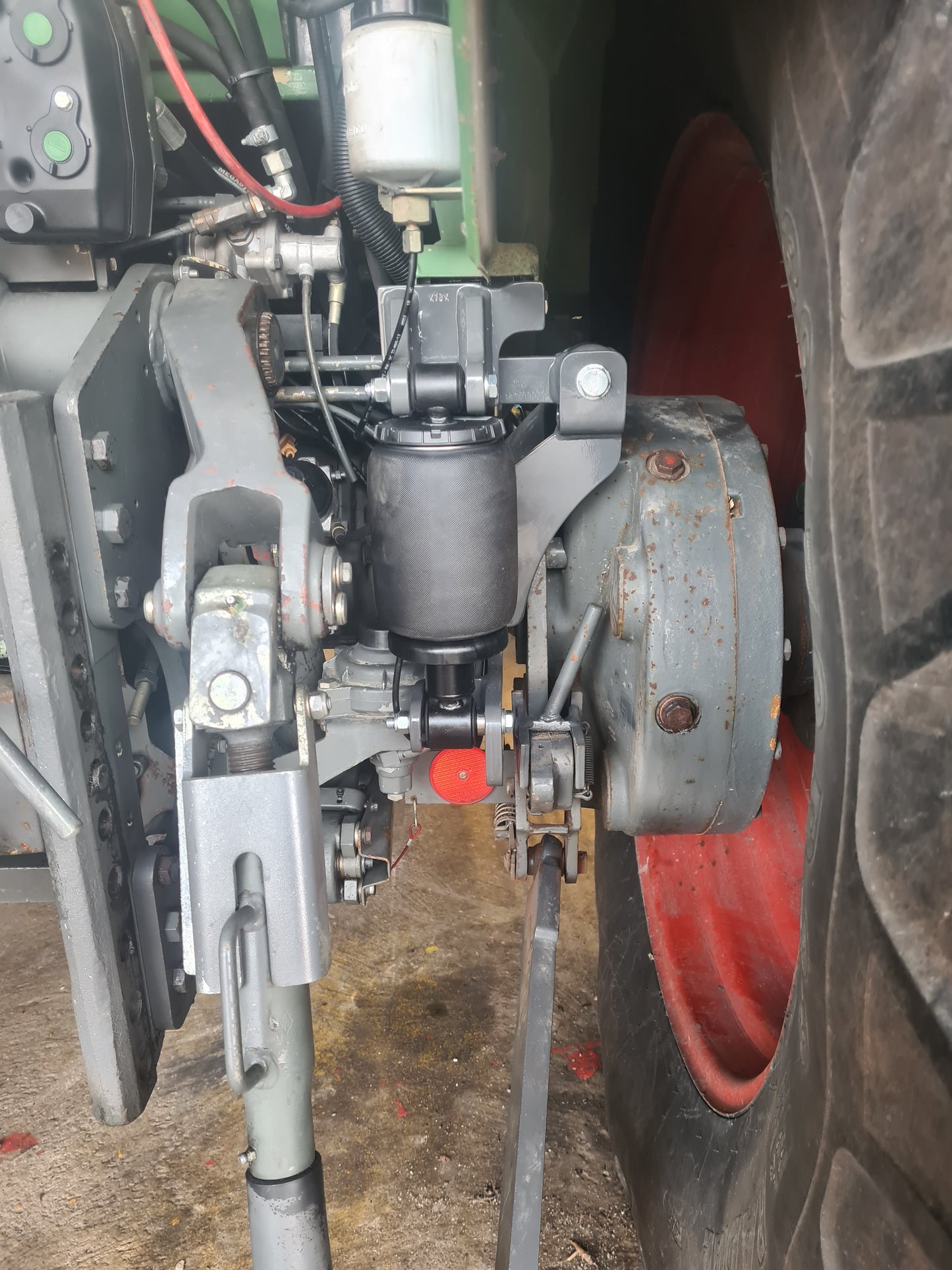FENDT Favorit 509/510/511/512/514/515C Mechanische Kabinenfederung