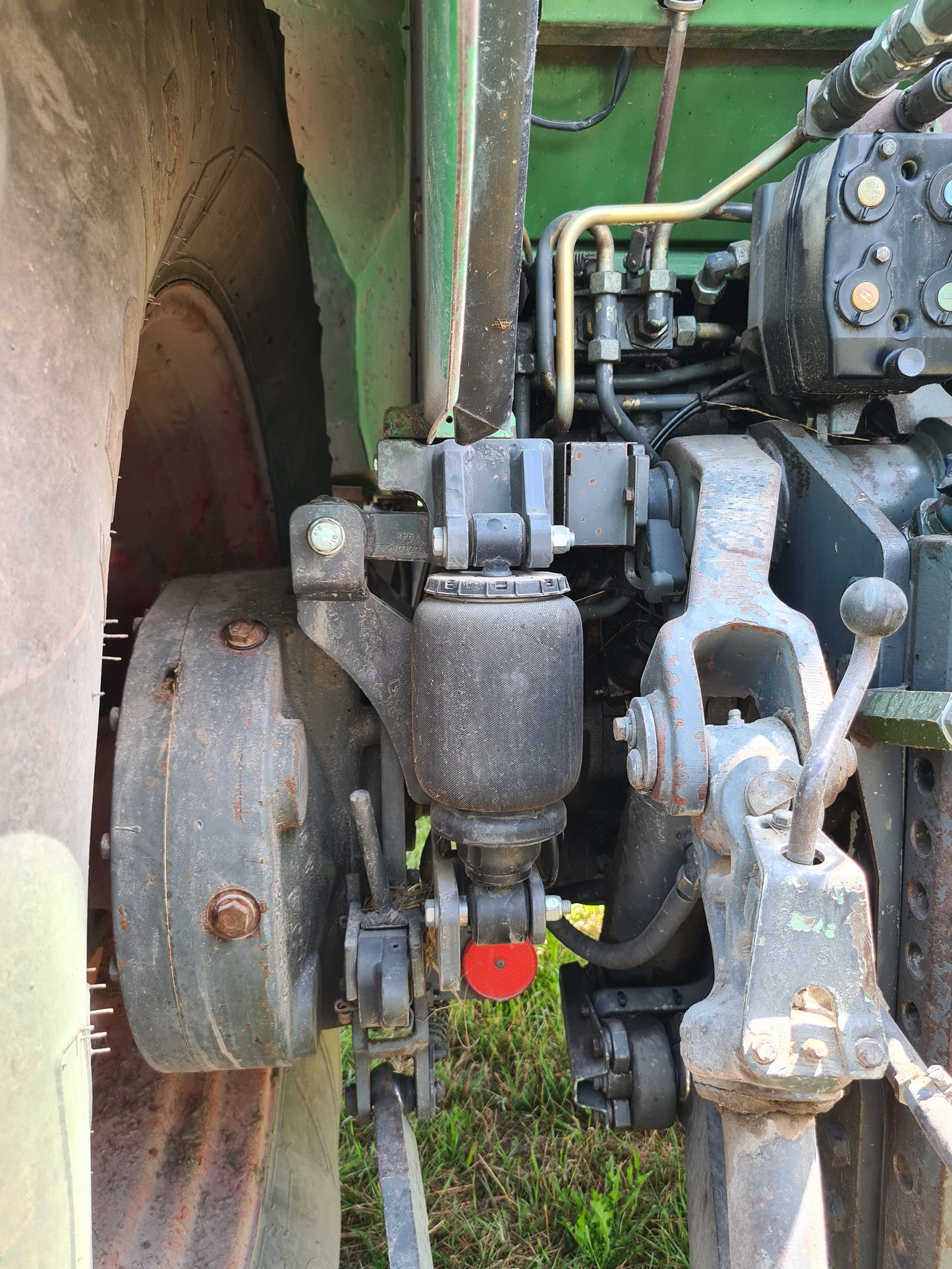 FENDT Favorit 509/510/511/512/514/515 C und 300 C Kabinenfederung pneumatisch