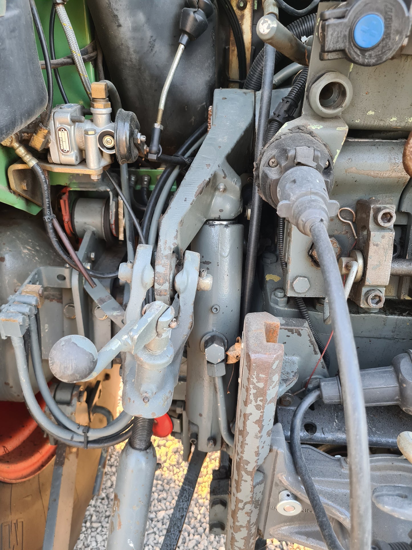FENDT Favorit 610, 611, 612, 614 Dichtsatz Zusatzhubzylinder Heckhubwerk, D55mm