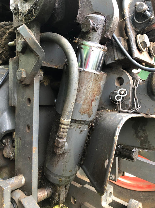 FENDT Farmer 201, 203 P/V Dichtsatz für Heckhubwerk ew. Ø70mm
